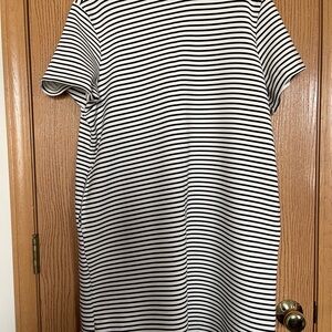 Striped Black and White Short-Sleeve Mini Dress